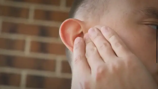 Video thumbnail for Douleur cervicale qui irradie (oreille et gorge) : Explications