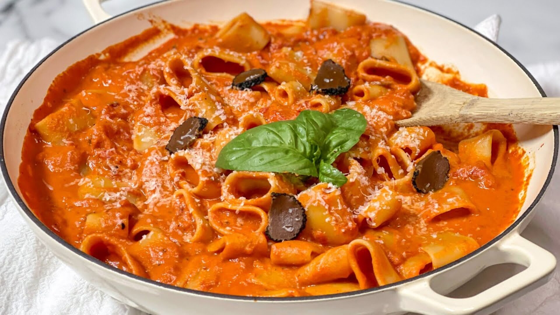 Video thumbnail for Truffled Vodka Sauce Recipe