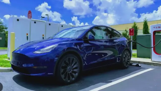 Video thumbnail for Which Model Car Is Better And Under Budget In Tesla?