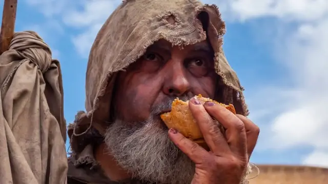 Video thumbnail for What Did Europeans Really Eat In The Middle Ages