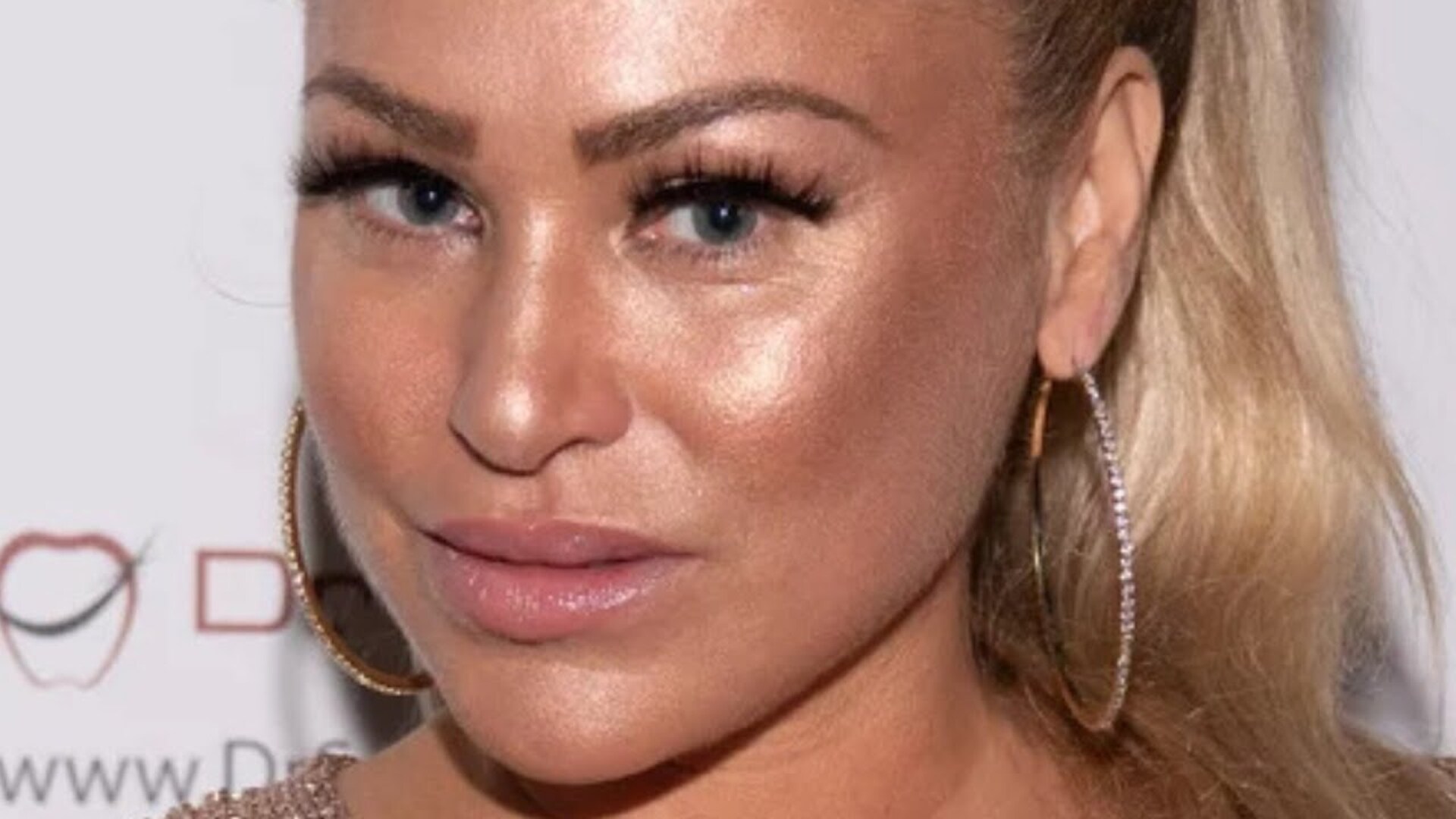 Video thumbnail for 90 Day Fiance Stars Who Had Plastic Surgery Transformation