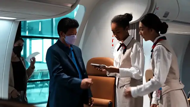 Video thumbnail for Breeze Airways Review Is This the Budget Airline You Need (Travel, Trending)