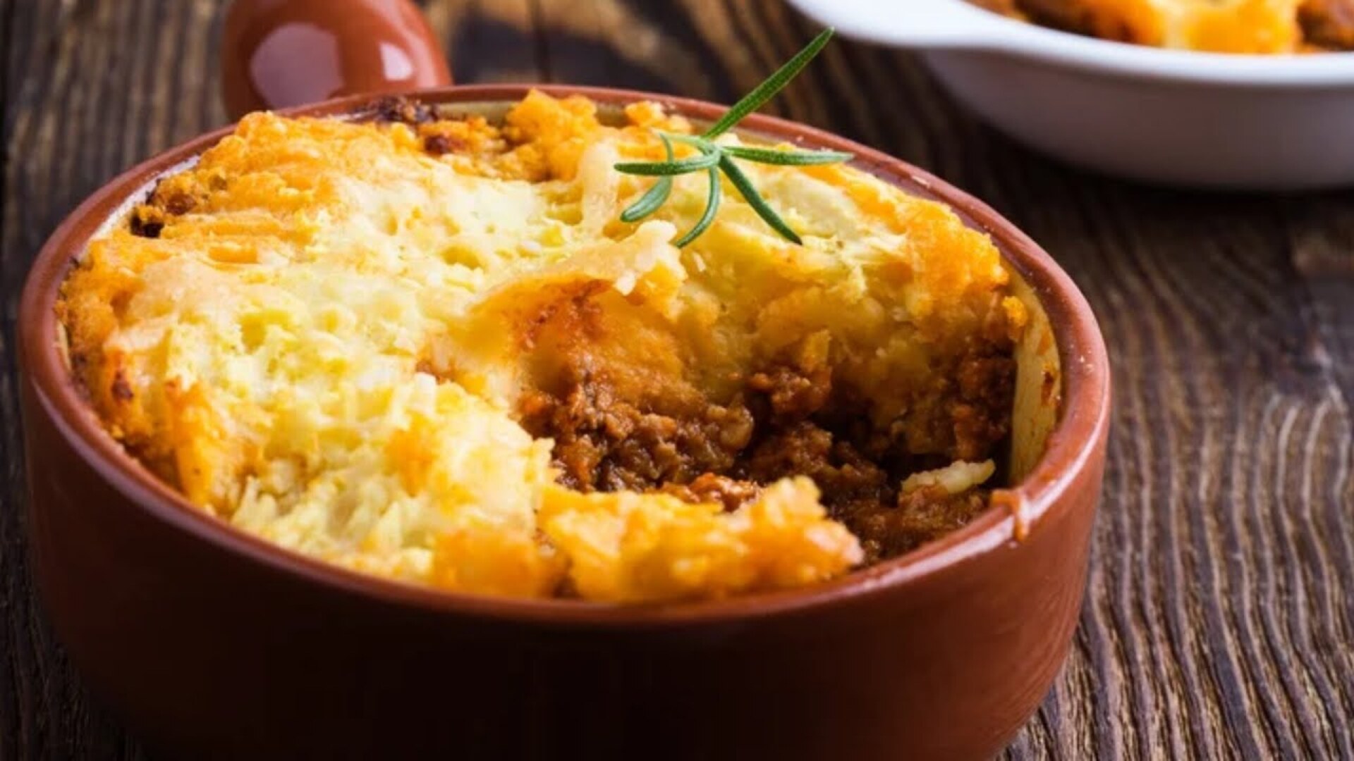 Video thumbnail for Famous Irish Foods You Need To Try Before You Die