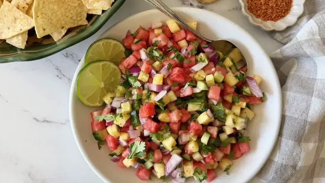 Video thumbnail for Quick Easy Refreshing Watermelon Salsa Recipe