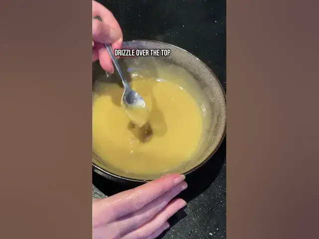 Video thumbnail for Warm Rice Salad With Garlic Prawns and Tahini Dressing