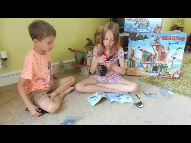 'Video thumbnail for Unboxing Playmobil How to Train Your Dragon'