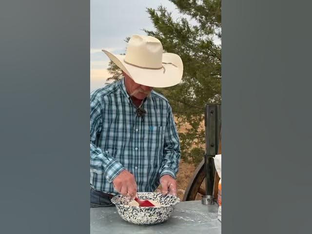 Video thumbnail for This Ingredient Makes the Best Tortillas!