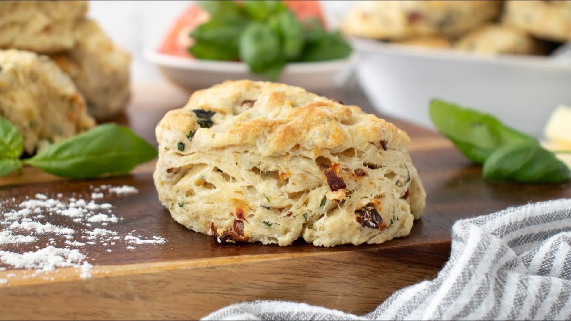 Video thumbnail for Basil And Tomato Biscuits Recipe