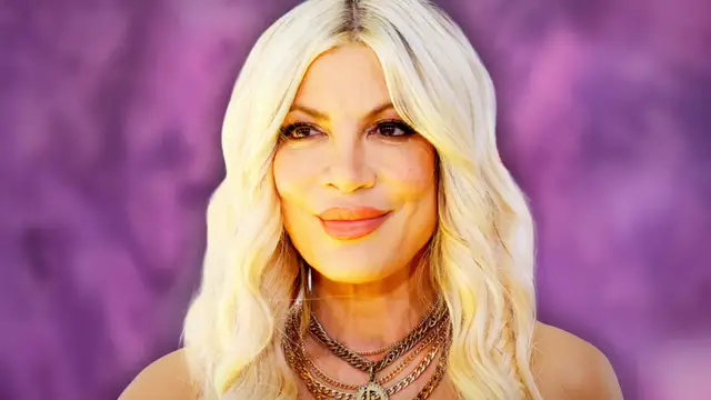 'Video thumbnail for How Tori Spelling's Face Has Transformed Over The Years'