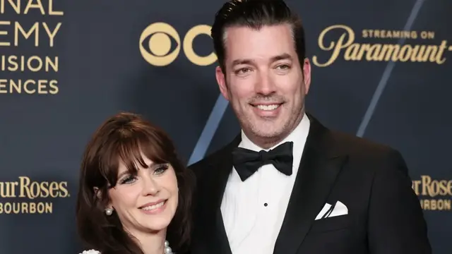 'Video thumbnail for Jonathan Scott & Zooey Deschanel's Relationship Always Seemed Strange'