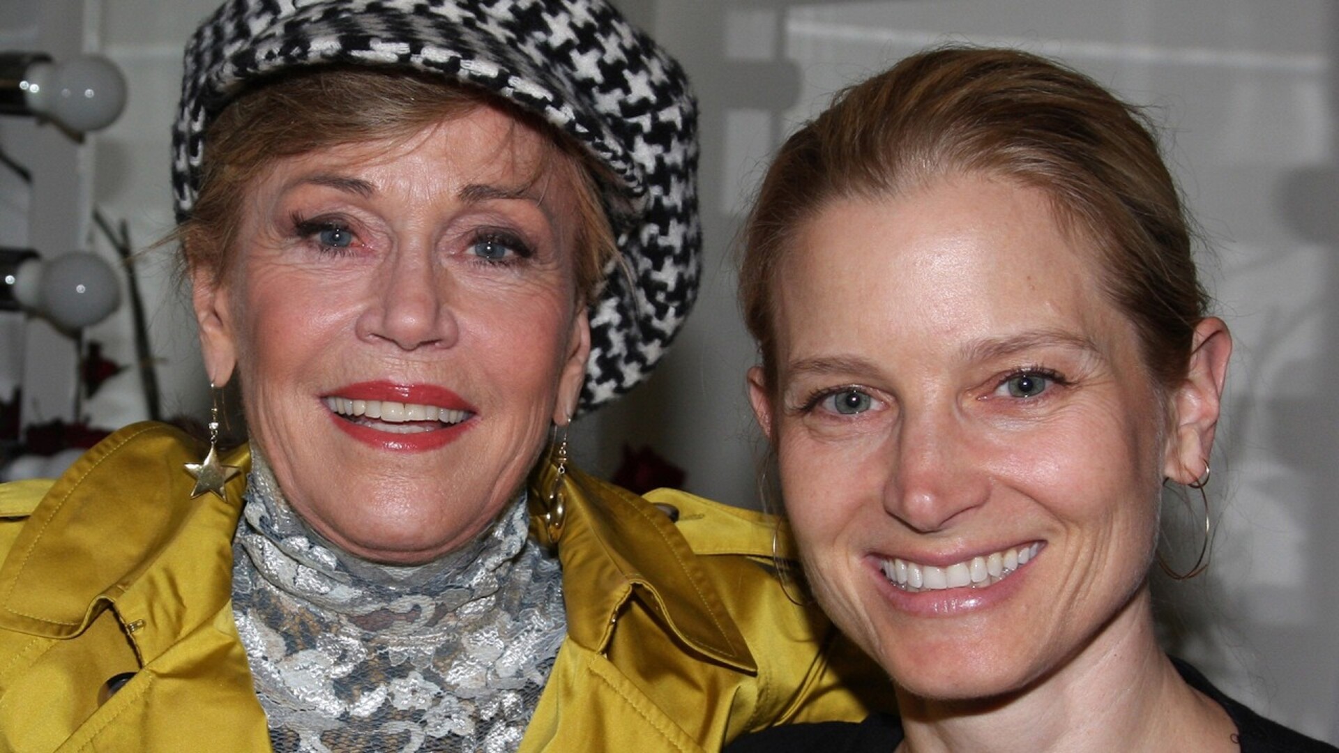 Video thumbnail for Whatever Happened To Bridget Fonda?