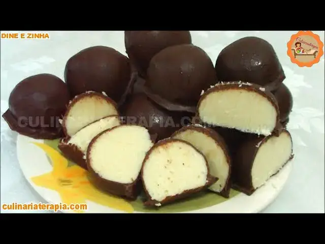 Video thumbnail for Trufa de Coco🥥 com Cobertura de Chocolate🍫Bombom de Beijinho de Coco e Chocolate