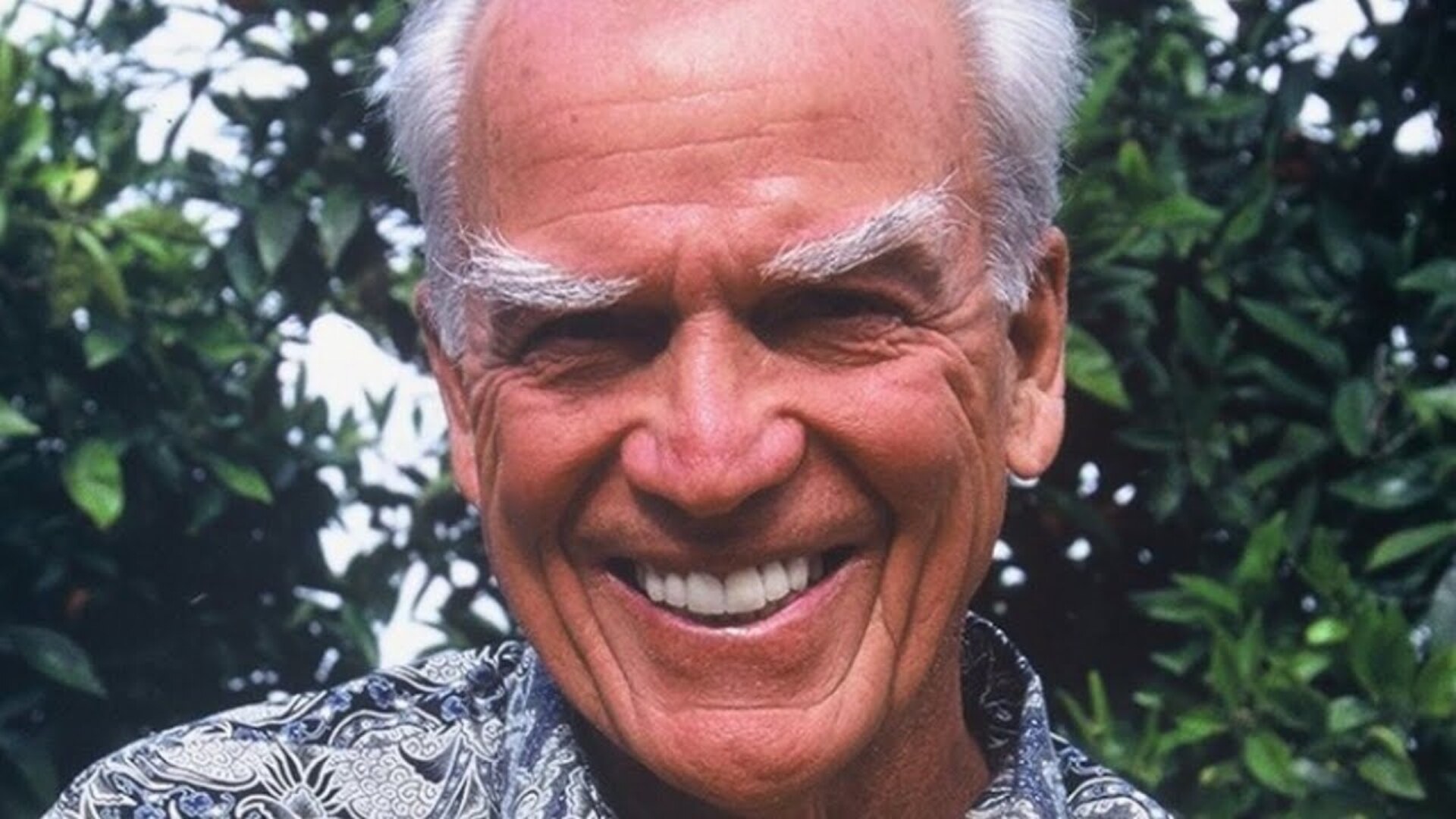 Video thumbnail for Details Revealed About The Father Of Juicing