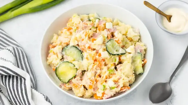 'Video thumbnail for Japanese-Style Potato Salad Recipe'