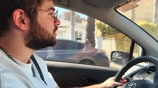 Video thumbnail for Rating Fast Food Burgers (USA edition)(720P HD)