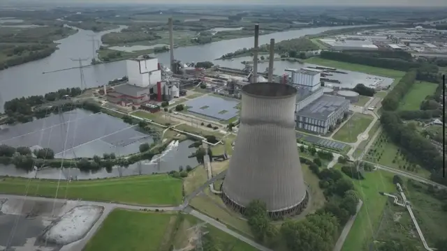 Video thumbnail for Towards a Sustainable Educational Future: How Colocation and Cloud Reduce the Environmental Footprint