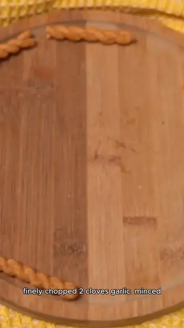 Video thumbnail for spinach quiche recipe