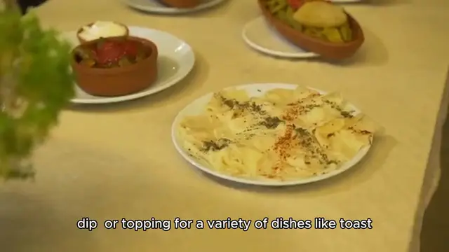 Video thumbnail for whipped ricotta recipe