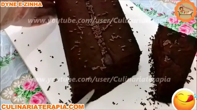 Video thumbnail for Como Fazer Bolo de Chocolate Tipo Pullman Muito Fofinho