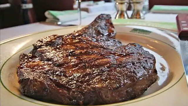 'Video thumbnail for 20 National Steakhouse Chains, One Clear Winner'