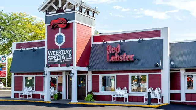 'Video thumbnail for Red Lobster Hacks You'll Wish You Knew Sooner'