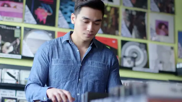 Video thumbnail for Dulce A Timeless Voice of Mexican Music (Emphasizes her lasting impact)