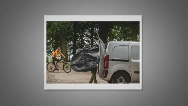 Video thumbnail for BikeParka ROUGHSAC ab sofort im Handel