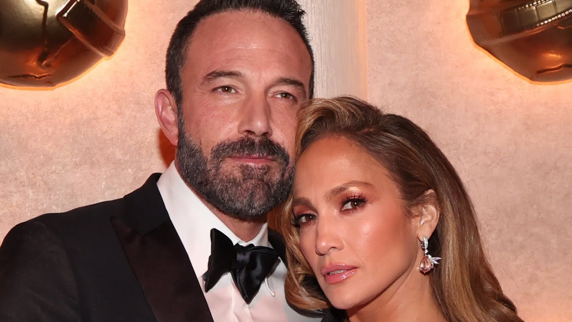 Video thumbnail for Uncomfortable JLo & Ben Affleck Moments Caught On Camera
