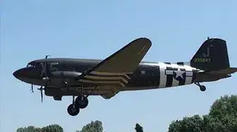 Video thumbnail for C-47 Landing at Historic Nicelli Airport, Italy