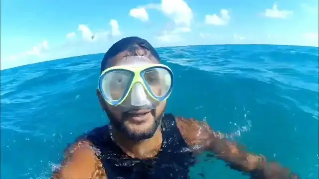 Video thumbnail for 🏝 Just fun under water * Life is short * Pakistan man in Greece * Diving without fins and weights