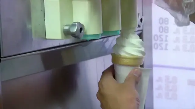 Video thumbnail for How To Clean Commercial Ice Cream Machine? 4 Easy Steps To Do It