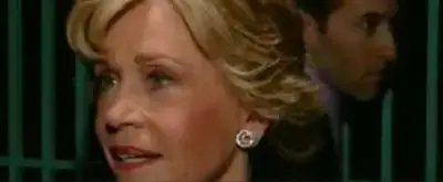 Video thumbnail for Broadway Beat - Sneak Peek at the Opening Night of 33 Variations