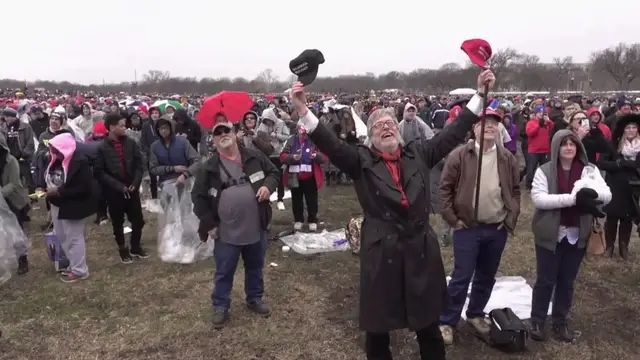 Video thumbnail for Trump approval rating 538