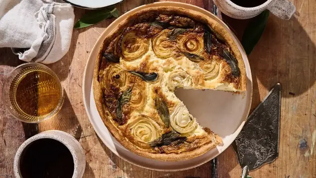 'Video thumbnail for Butternut Squash And Bacon Quiche Recipe'