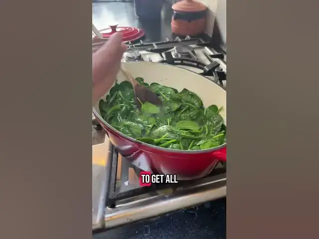 Video thumbnail for Spinach and Nutmeg Soup with Feta - easy, delicious, nourishing! #souprecipe #spinachsoup