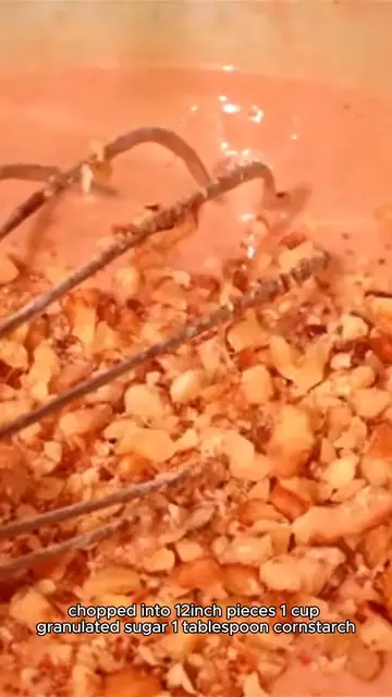 Video thumbnail for rhubarb crisp recipe