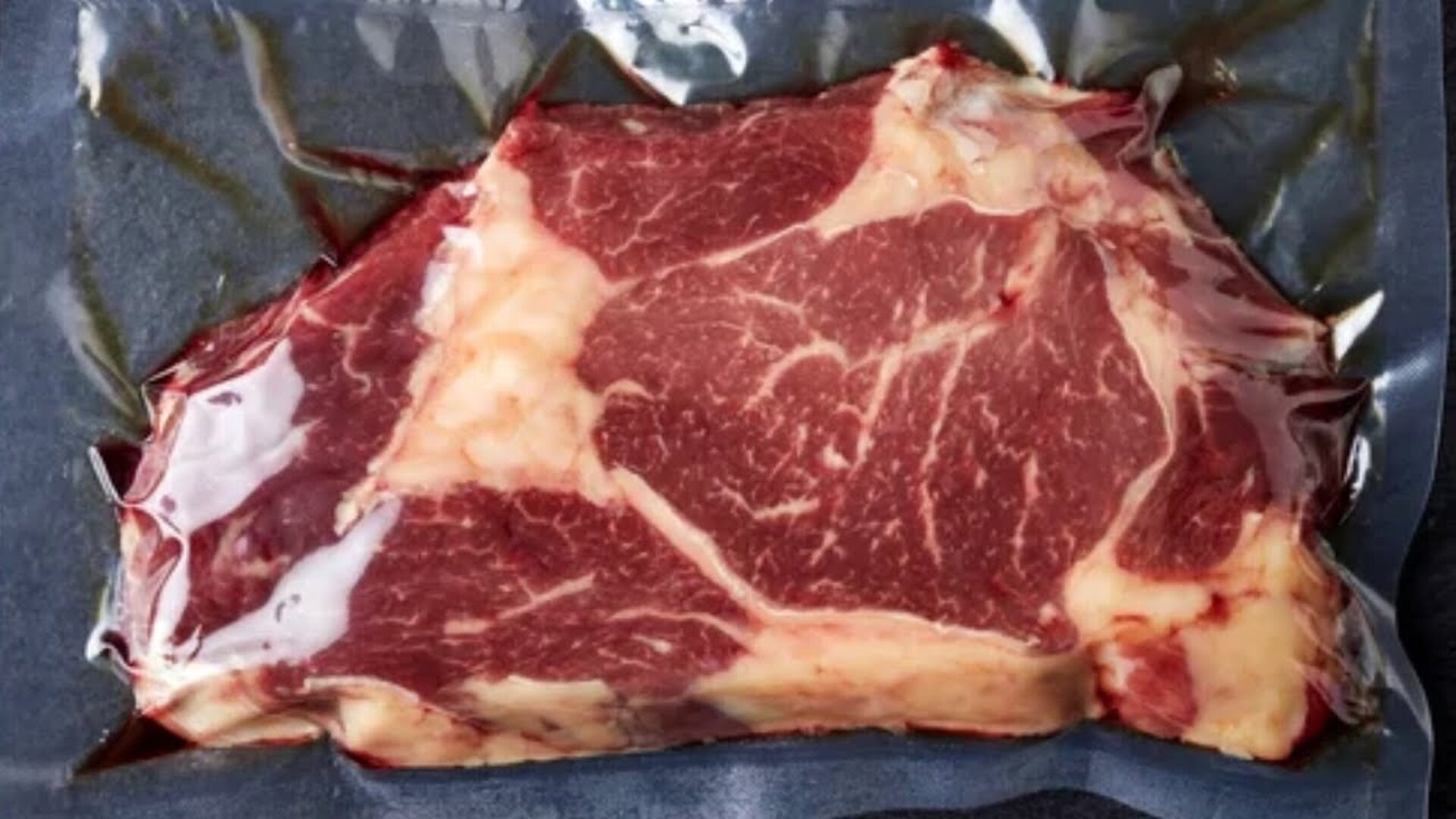 Video thumbnail for 8 Mistakes Everyone Makes When Defrosting Steak
