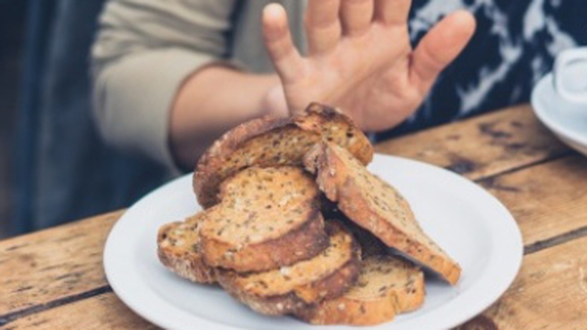 Video thumbnail for What Really Happens To Your Body When You Go Gluten Free