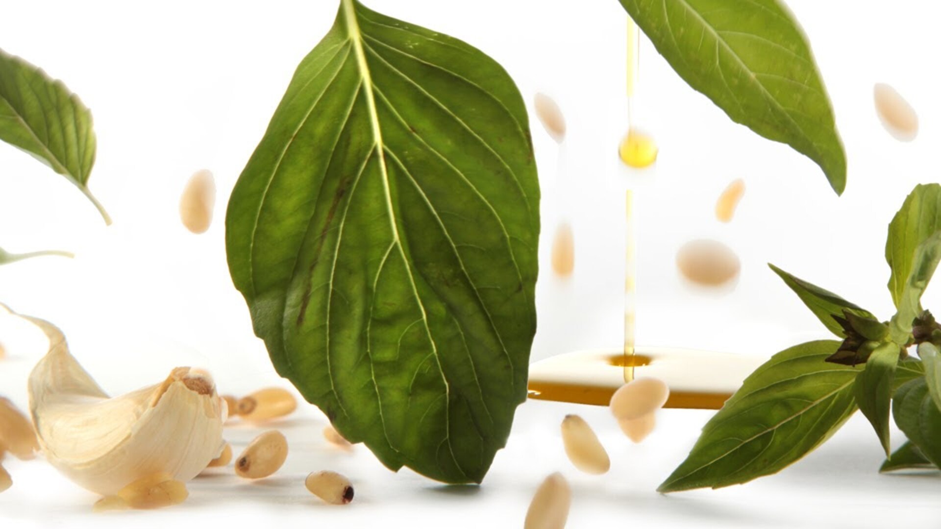 Video thumbnail for Cheesy Caprese Chicken Bake Recipe