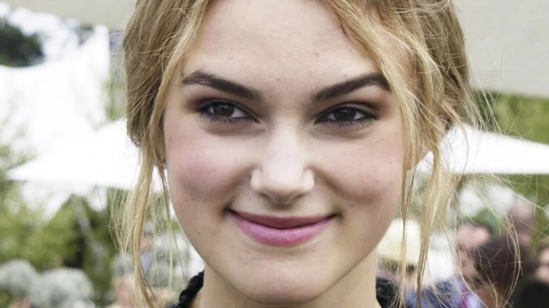 Video thumbnail for The Stunning Transformation Of Keira Knightley