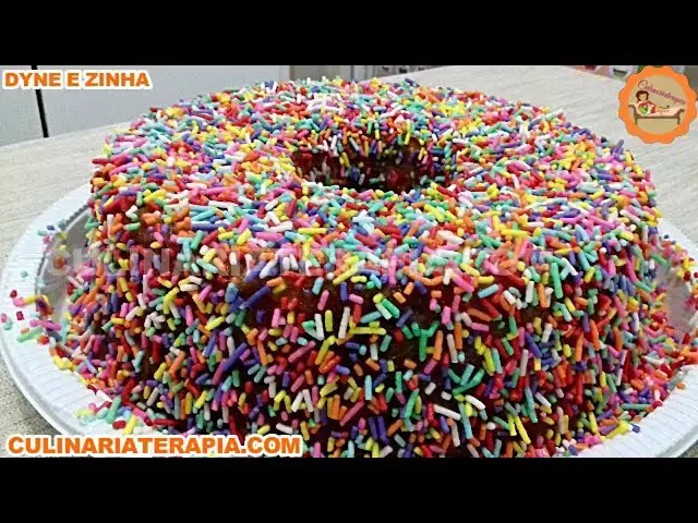 Video thumbnail for Bolo Colorido Formigueiro Para o Dia das Crianças