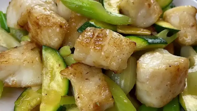 'Video thumbnail for Fish And Vegetables Stir Fry    Quick  Easy And Healthy Cod Fillet Stir Fry Recipe(720P HD)'