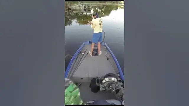 Video thumbnail for Casting 2 rods #fail #fishing #shorts #bassfishing #doublecast