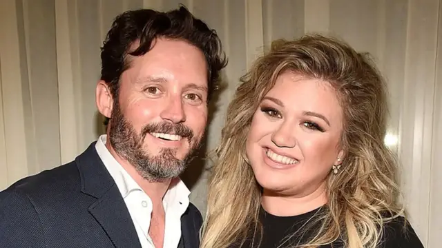 'Video thumbnail for The Truth About Kelly Clarkson And Brandon Blackstock's Marriage'