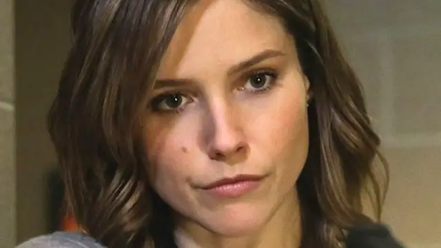 Video thumbnail for Why These Actors Left The One Chicago Franchise