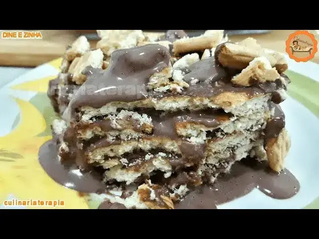 Video thumbnail for Aprenda Como Fazer Sobremesa Pavê de Biscoito Maizena e Nescau Ensinada por Especialista Culinária