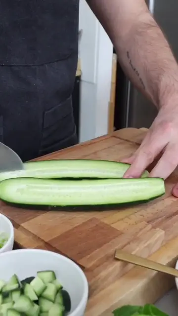 Video thumbnail for 3 Easy Chickpea Salad Recipes (960p 25fps H264 128kbit AAC)