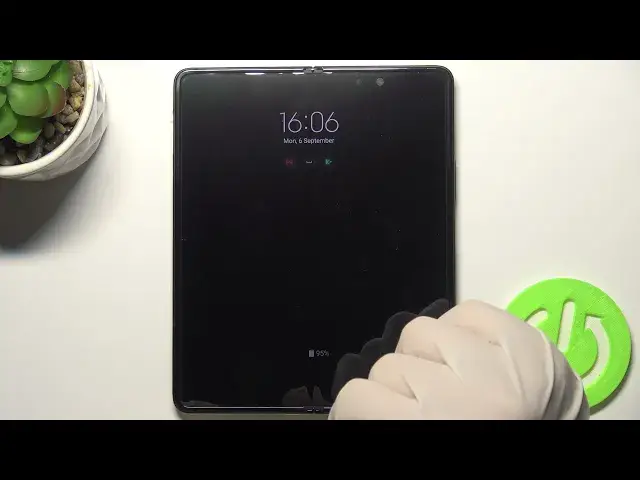 'Video thumbnail for How to Turn On Always on Display in Samsung Galaxy Z Fold 3 5G?'