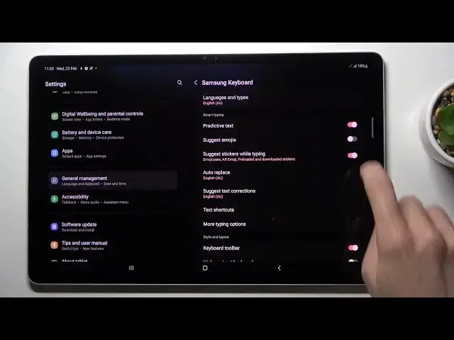 Video thumbnail for How to Activate Emoji Suggestions on SAMSUNG Galaxy Tab S8+ - Text Correction Options
