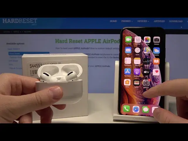 Video thumbnail for How to Manage Automatic Ear Detection AirPods Pro - Turn On Auto-Detection